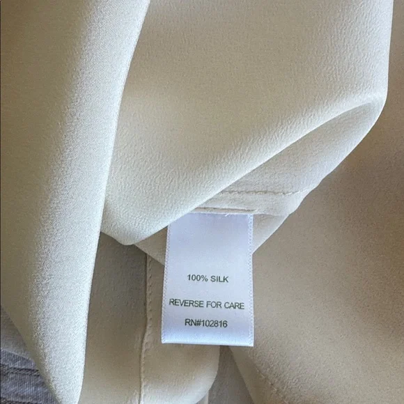 Ivory Garnet Hill Silk Blouse Size 2 - Picture 9 of 10